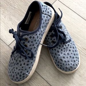 Cute toms polka dot shoes